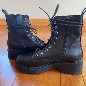 NWOT Steve Madden Leather Lace Up Combat Boot Womens 7.5